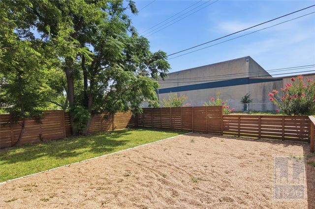 1805 Tillery ST, Austin, TX 78721