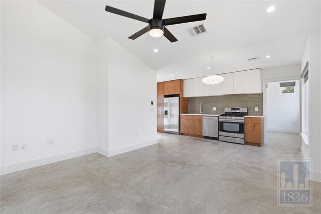 1805 Tillery ST, Austin, TX 78721