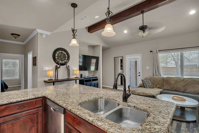 1612 Birch Lane, Kilgore, TX 75662