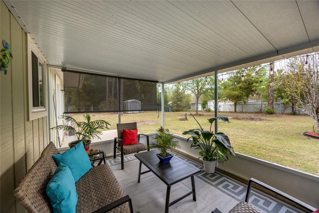 Image 4 of property listing at 7808 SW 99TH LANE, Gainesville, FL 32608