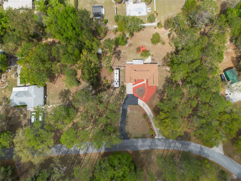 Image 50 of property listing at 7808 SW 99TH LANE, Gainesville, FL 32608