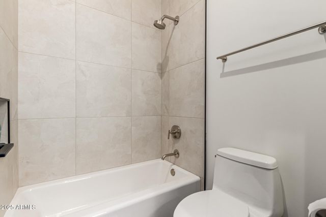 43934 N 10TH Street, New River, AZ 85087