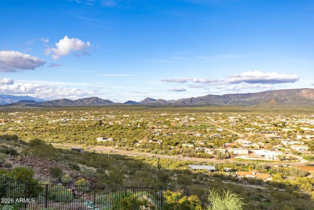 43934 N 10TH Street, New River, AZ 85087