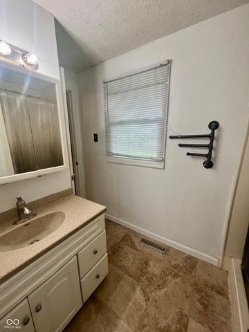 5218 Fletcher Street, Anderson, IN 46013