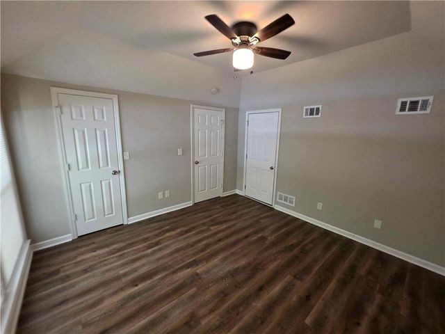 1075 To Lani Dr, Stone Mountain, GA 30083