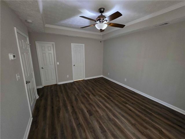 1075 To Lani Dr, Stone Mountain, GA 30083