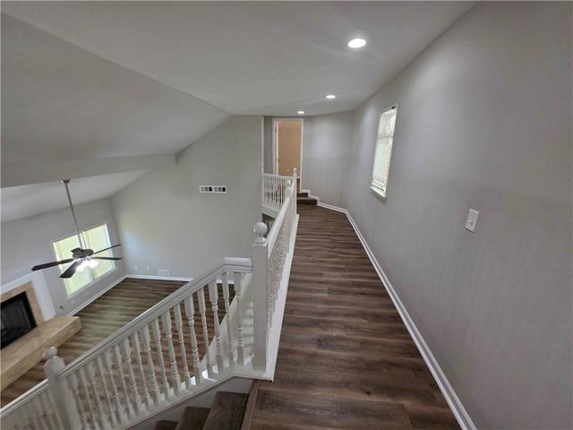 1075 To Lani Dr, Stone Mountain, GA 30083