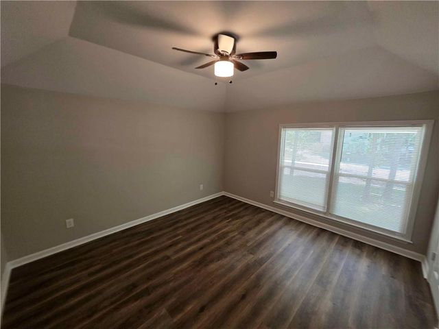 1075 To Lani Dr, Stone Mountain, GA 30083