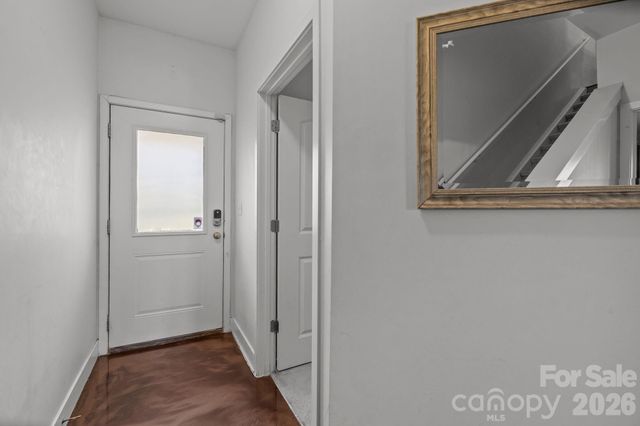 819 Seigle Point Drive, Charlotte, NC 28204