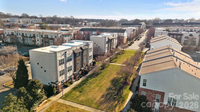 819 Seigle Point Drive, Charlotte, NC 28204