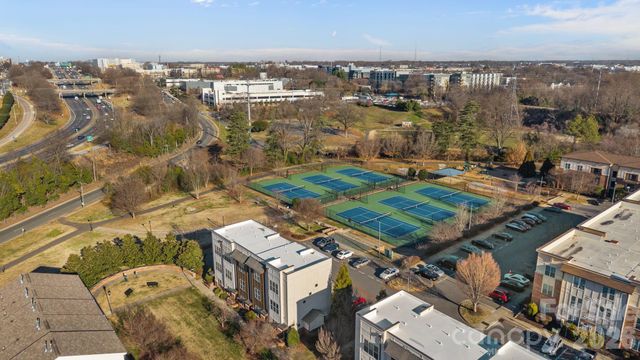 819 Seigle Point Drive, Charlotte, NC 28204