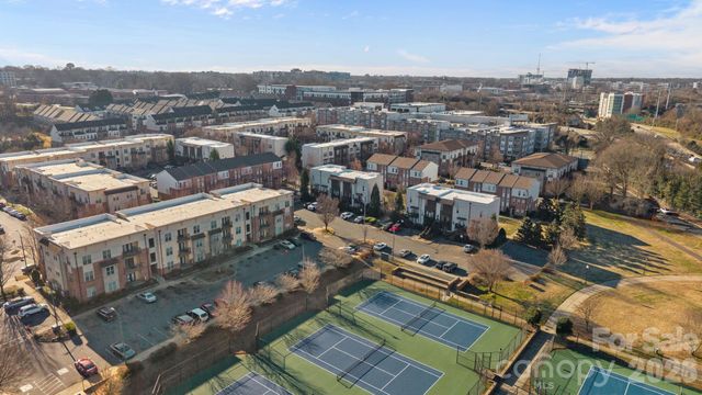 819 Seigle Point Drive, Charlotte, NC 28204