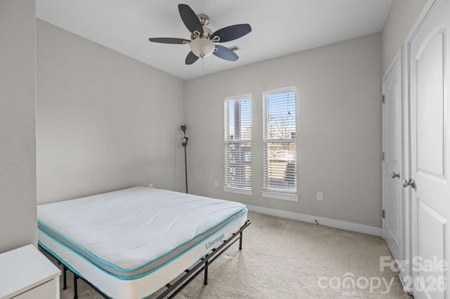 819 Seigle Point Drive, Charlotte, NC 28204