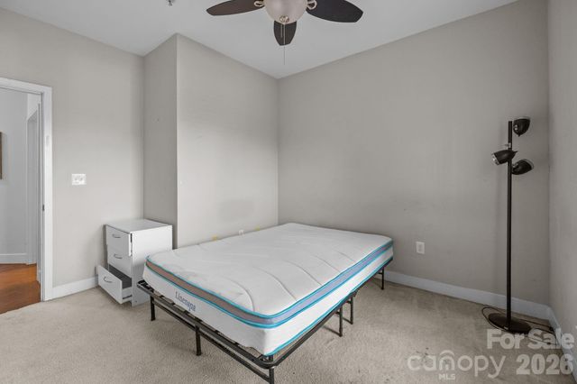 819 Seigle Point Drive, Charlotte, NC 28204