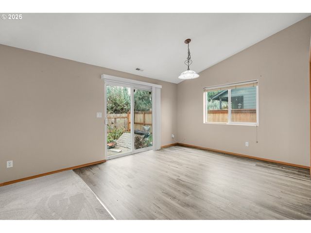 52269 Se TYLER St, Scappoose, OR 97056