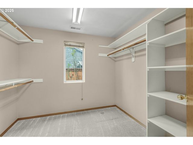 52269 Se TYLER St, Scappoose, OR 97056