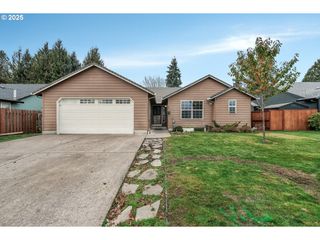 52269 Se TYLER St, Scappoose, OR 97056