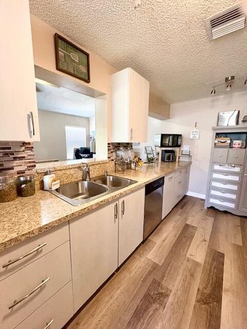 10313 Boynton Place Circle, Boynton Beach, FL 33437