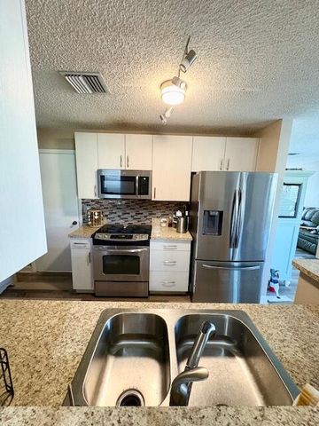 10313 Boynton Place Circle, Boynton Beach, FL 33437