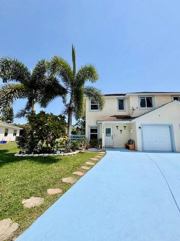 10313 Boynton Place Circle, Boynton Beach, FL 33437