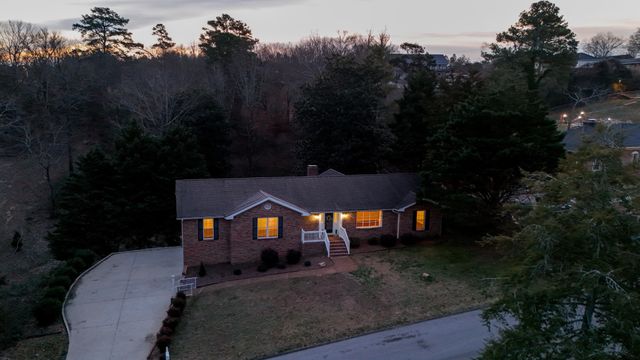 1219 King Arthur Road, Chattanooga, TN 37421