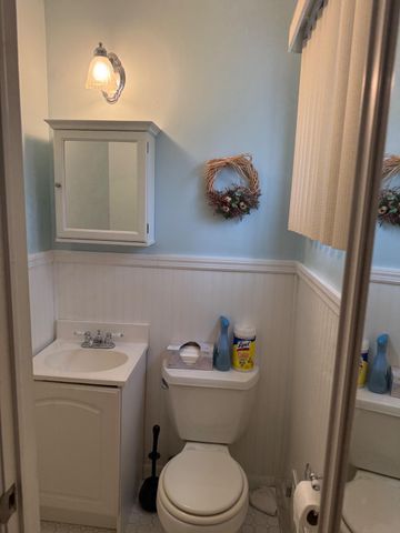 27 MAPLECREST DR, Neptune, NJ 07753