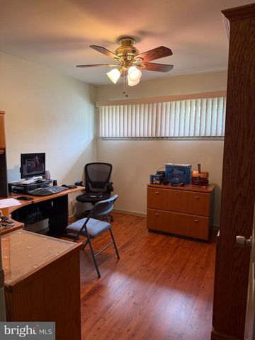 27 MAPLECREST DR, Neptune, NJ 07753