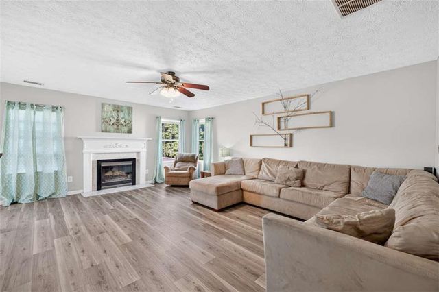 788 Baskins Circle, Winder, GA 30680
