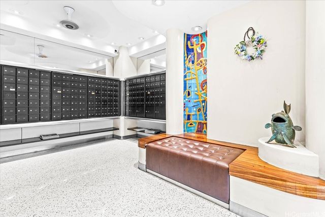 225 Queen Street 11E, Honolulu, HI 96813