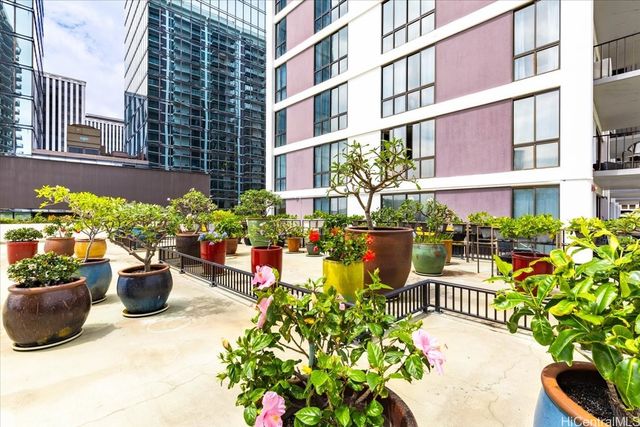 225 Queen Street 11E, Honolulu, HI 96813