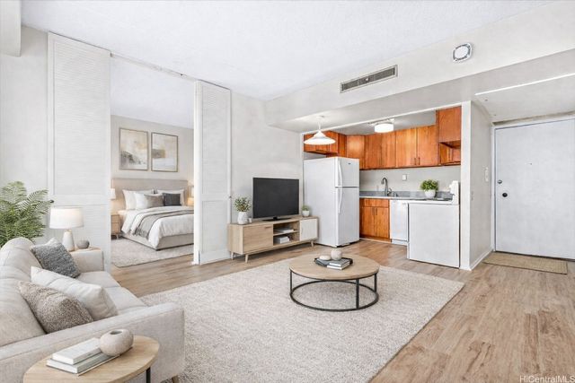 225 Queen Street 11E, Honolulu, HI 96813