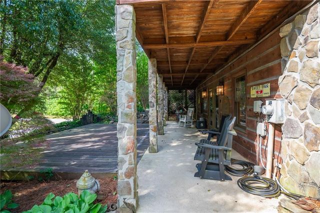7204 Island Mill Road SE, Acworth, GA 30102