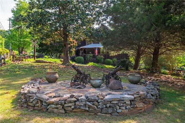 7204 Island Mill Road SE, Acworth, GA 30102