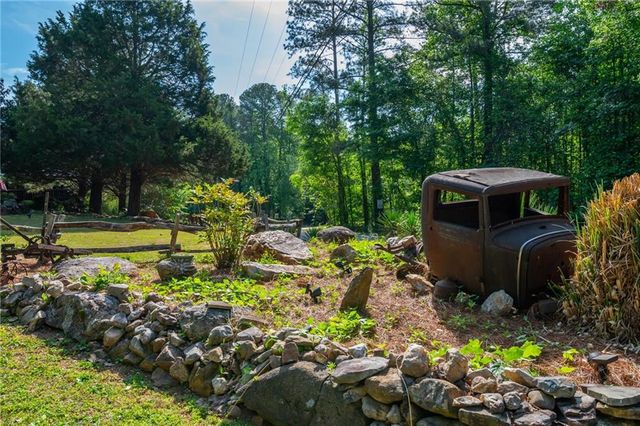 7204 Island Mill Road SE, Acworth, GA 30102