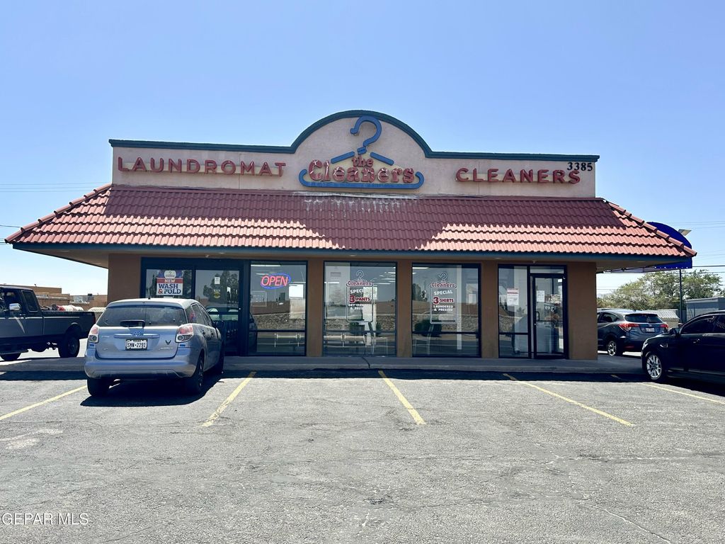 3385 N YARBROUGH Drive, El Paso, TX 79925