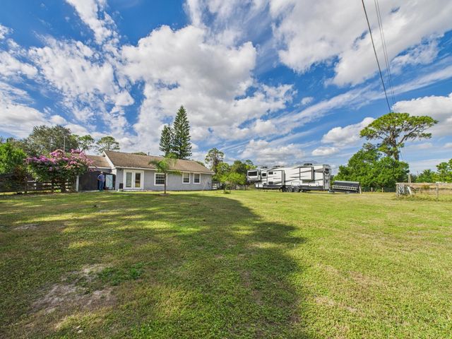 513 Serenade Terrace, Lake Placid, FL 33852