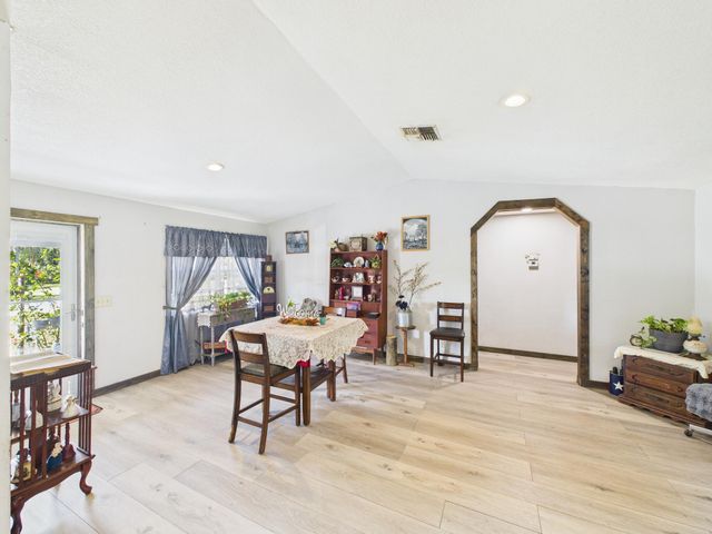 513 Serenade Terrace, Lake Placid, FL 33852