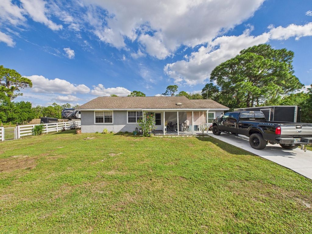 513 Serenade Terrace, Lake Placid, FL 33852