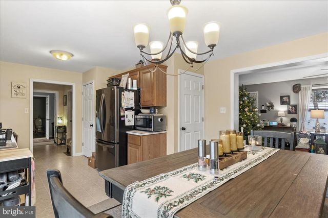 1565 FOX HOLLOW RD, Shermans Dale, PA 17090