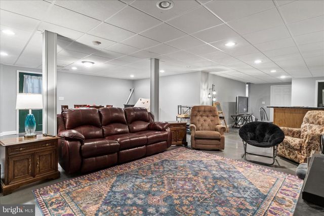 1565 FOX HOLLOW RD, Shermans Dale, PA 17090