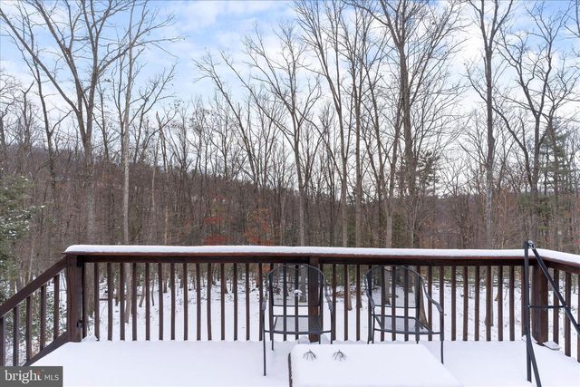 1565 FOX HOLLOW RD, Shermans Dale, PA 17090