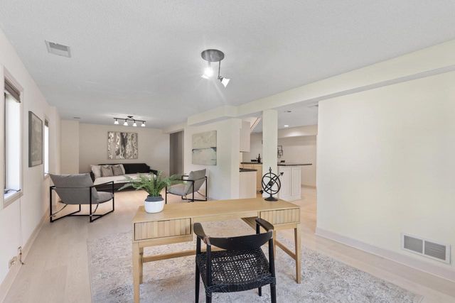 N28W30244 Red Hawk COURT, Pewaukee, WI 53072