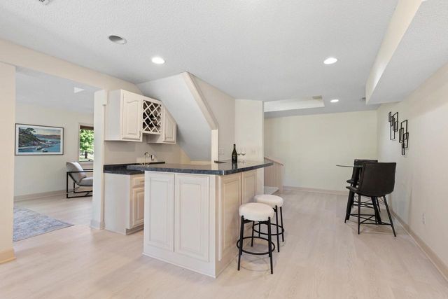 N28W30244 Red Hawk COURT, Pewaukee, WI 53072