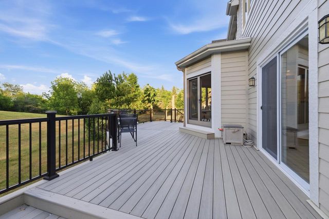 N28W30244 Red Hawk COURT, Pewaukee, WI 53072