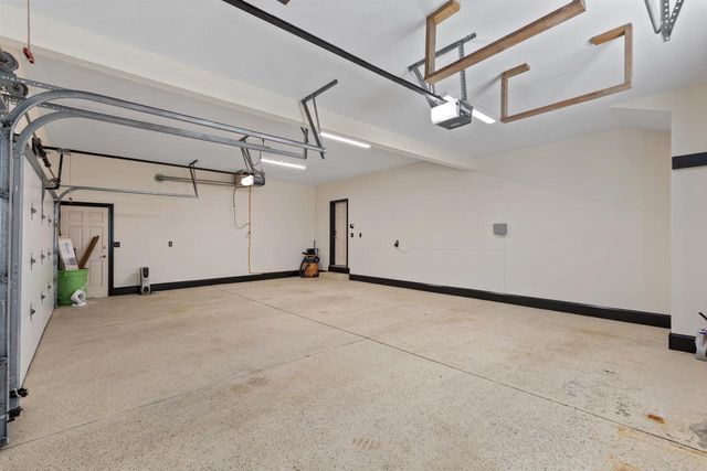 N28W30244 Red Hawk COURT, Pewaukee, WI 53072