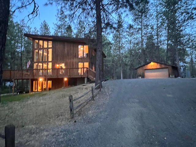 4605 W Pinto Rd, Cheney, WA 99004