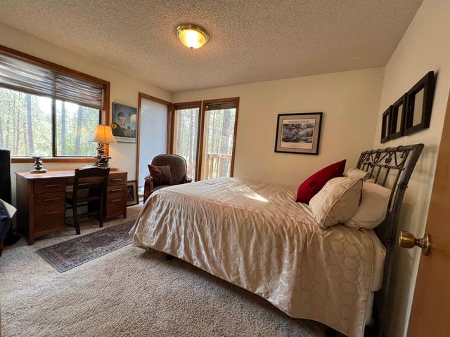 4605 W Pinto Rd, Cheney, WA 99004