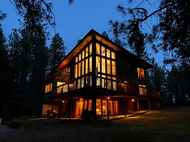 4605 W Pinto Rd, Cheney, WA 99004