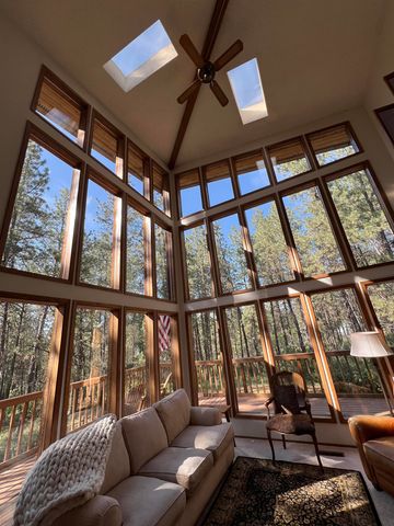 4605 W Pinto Rd, Cheney, WA 99004