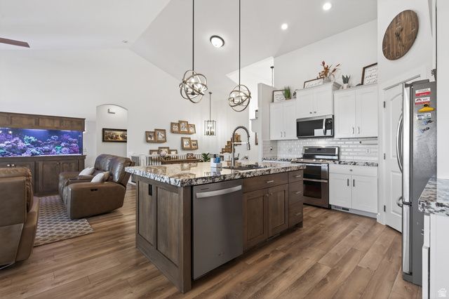 3926 S PANORAMA DR, Saratoga Springs, UT 84045